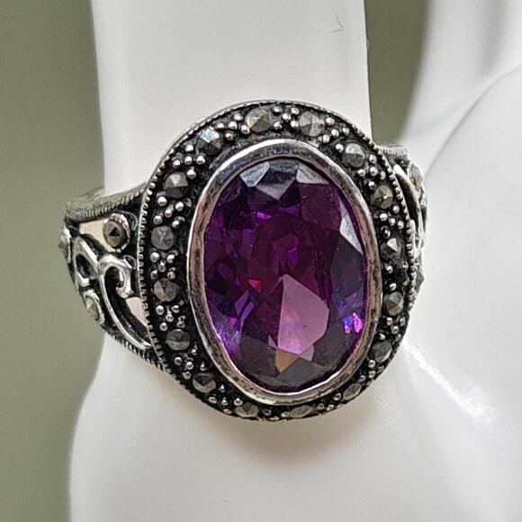 Vintage Purple Crystal Ring Marcasite 925 Sterling Size 8.25 main image 5